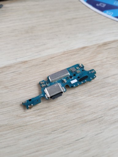Zdjęcie oferty: Płytka ze złączem ładowania USB C Samsung Z Fold2