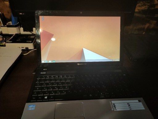 Zdjęcie oferty: Laptop Packard Bell (ACER) 8 GB RAM 240 GB SSD