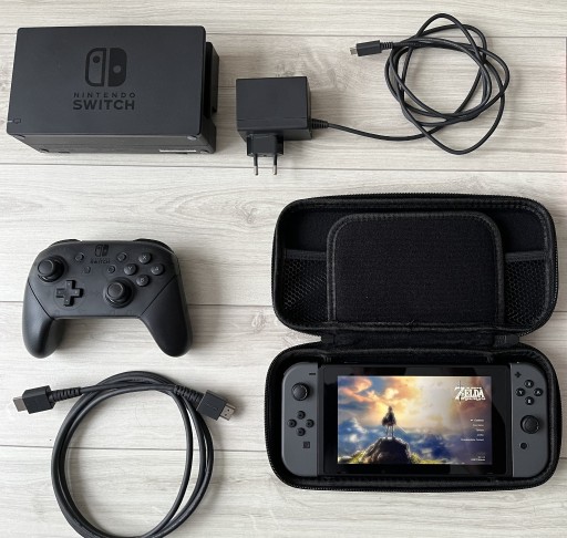 Zdjęcie oferty: Nintendo Switch zestaw plus dodatki