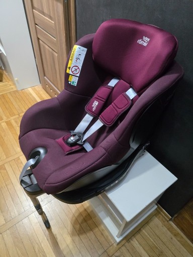 Zdjęcie oferty: Fotelik BRITAX ROMER Dualfix M I-SIZE czerwony