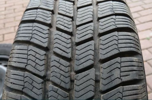 Zdjęcie oferty: 195/65 R15 vw koła z oponami zimowymi 15 cali 