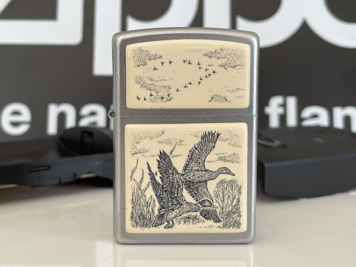 Zdjęcie oferty: Zapalniczka Zippo 2006 Scrimshaw Duck kaczka NOWA