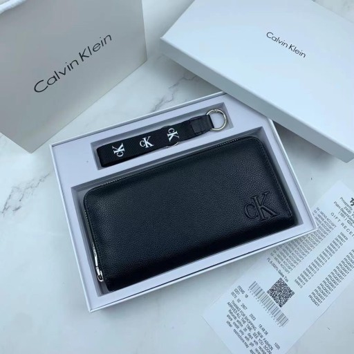 Zdjęcie oferty: Portfel damski Calvin Klein CK z brelokiem prezent