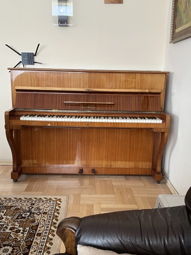 Zdjęcie oferty: Pianino Legnica lata 60