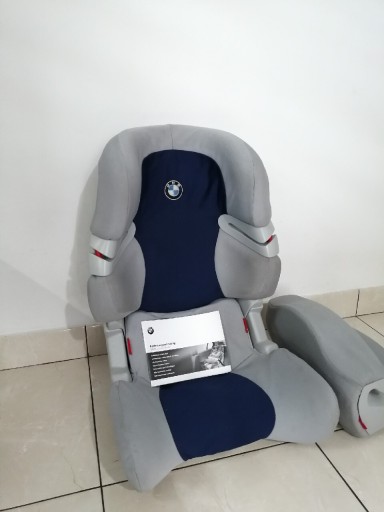 Zdjęcie oferty: Fotelik samochodowy BMW junior