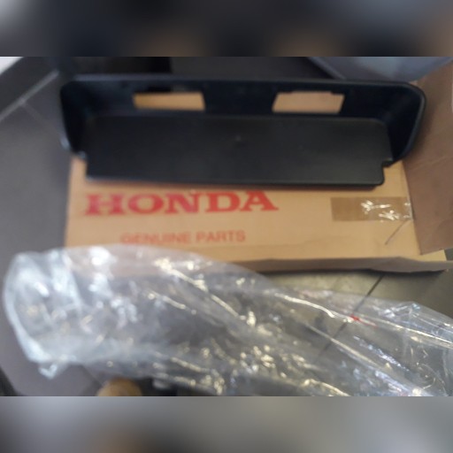 Zdjęcie oferty: Ramka tablicy rejestracyjnej 71505S9AQ00 Honda CRV