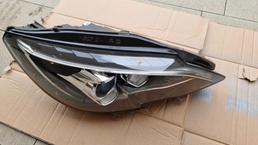 Zdjęcie oferty: Lampa prawa Peugeot 308 T9 Lift (H7, LED)