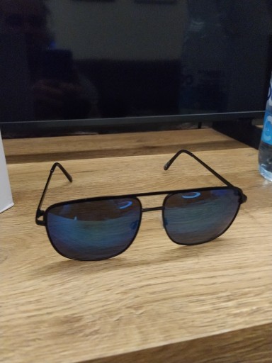 Zdjęcie oferty: Na sprzedaż okulary przeciwsłoneczne
