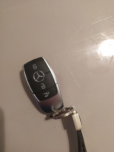 Zdjęcie oferty: KLUCZYK PILOT  MERCEDES W222 W213