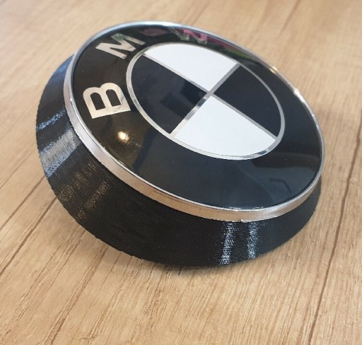 Zdjęcie oferty: EMBLEMAT LOGO ZNACZEK BMW X5 E70 Tył czarno-biały