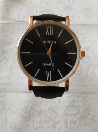 Zdjęcie oferty: Elegancki zegarek męski na skórzanym pasku 