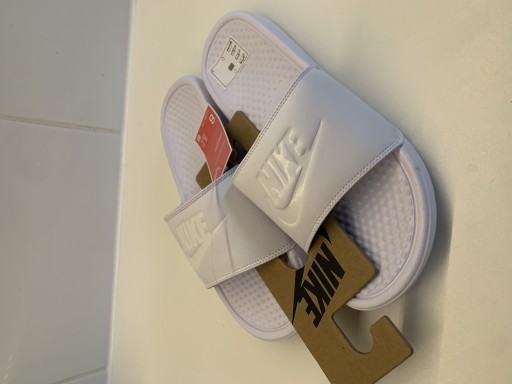 Zdjęcie oferty: Klapki nike air bennasi 38-39