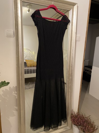 Zdjęcie oferty: Długa czarna suknia wieczorowa roz. 38 jak nowa 
