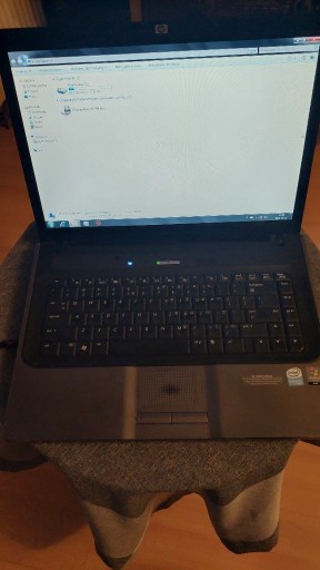 Zdjęcie oferty: Laptop HP 530 15,6" celeron 1,6GB / 120 GB