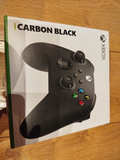 Zdjęcie oferty: Pad Xbox One Microsoft Carbon Black prawie nowy.