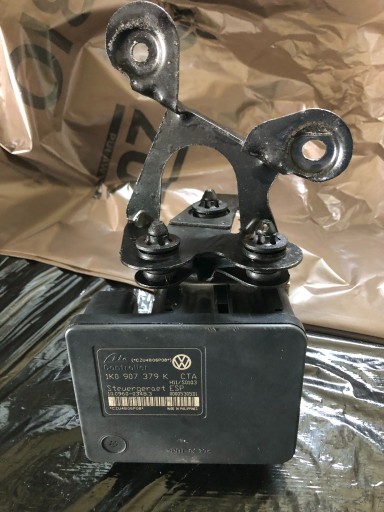 Zdjęcie oferty: POMPA STEROWNIK ABS AUDI VW 1K0614517H 1K0907379K