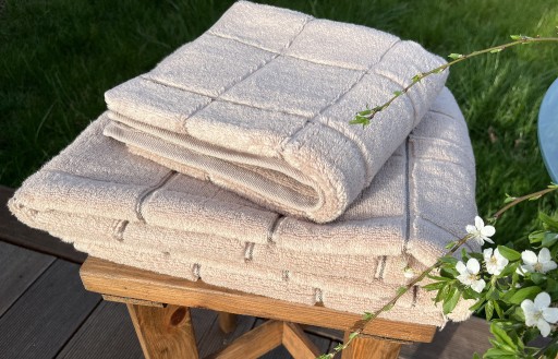 Zdjęcie oferty: Luksusowy zestaw ręczników z mikrobawełny, beż