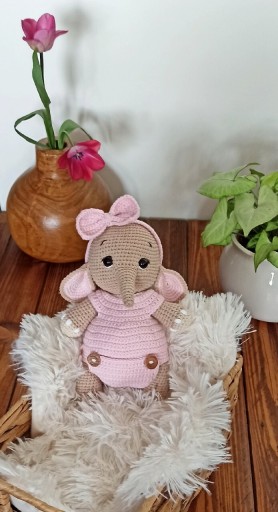 Zdjęcie oferty: Słoń, słonik na szydełku, babyshower, rękodzieło 