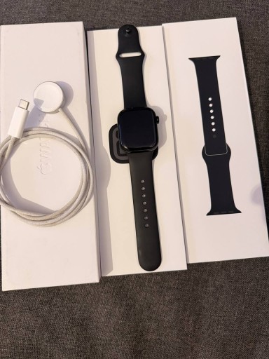 Zdjęcie oferty: Zegarek Apple Watch 10 GPS 42 mm czarny