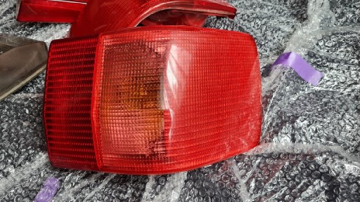 Zdjęcie oferty: Lampy tylne Audi 80 B4 Avant super stan