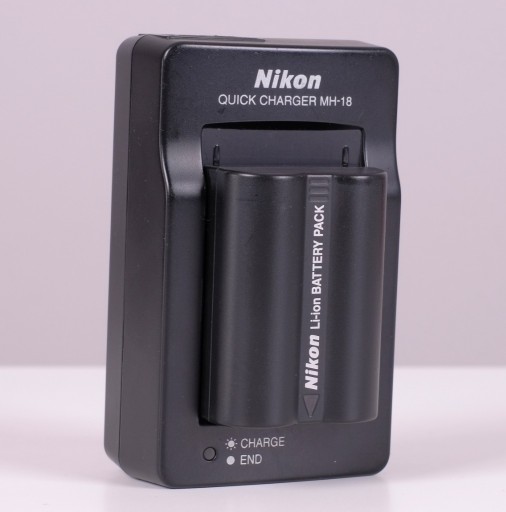 Zdjęcie oferty: Nikon MH-18 ladowarka + bateria
