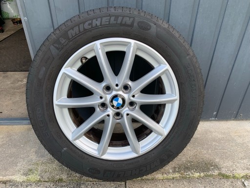 Zdjęcie oferty:  Felgi aluminiowe BMW 16' + opony MICHELIN