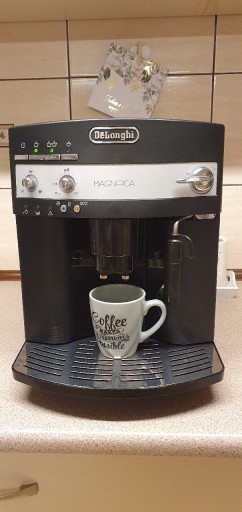 Zdjęcie oferty: 2 letnia Magnifica Delonghi 