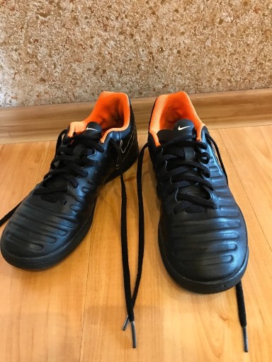 Zdjęcie oferty: Buty NIKE Tiempo Rio III rozmiar 38,5