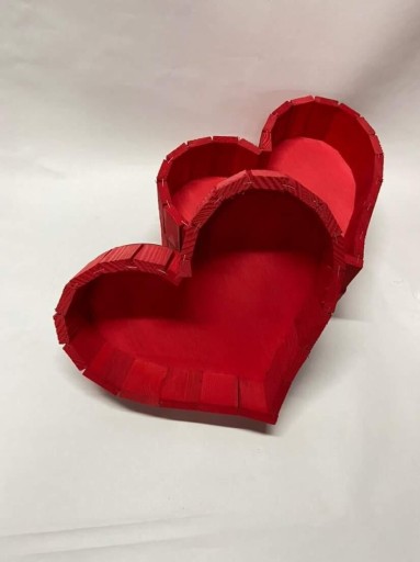 Zdjęcie oferty: Prezent na walentynki, gift box, drewniane serce.