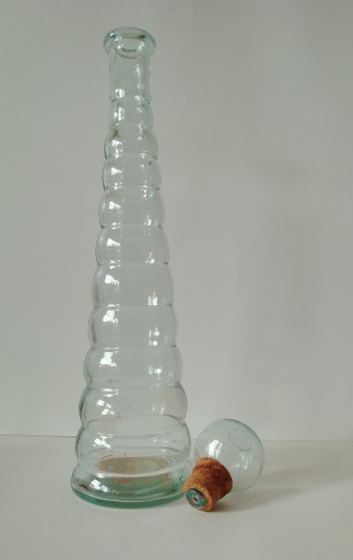 Zdjęcie oferty: Karafka szklana w odcieniu zielonym