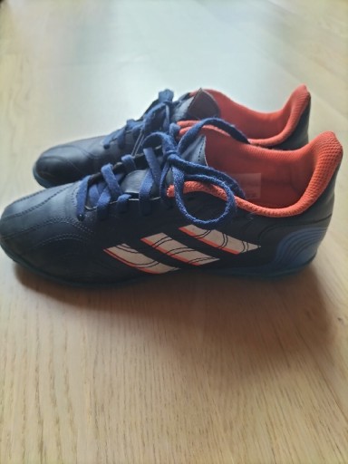 Zdjęcie oferty: Buty sportowe chłopięce ADIDAS COPA Halowe r.33,5