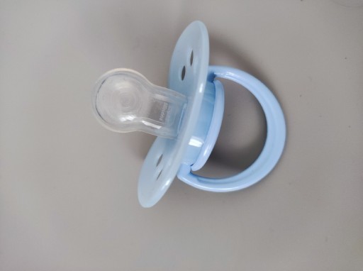 Zdjęcie oferty: Smoczek Canpol Babies silikonowy 0-6 miesięcy 