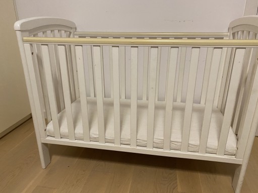 Zdjęcie oferty: Łóżeczko dziecięce 120x60 cm białe 3 poziomy
