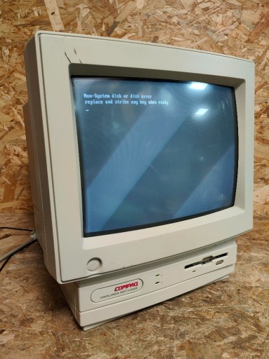 Zdjęcie oferty: RETRO KOMPUTER COMPAQ PROLINEA NET1 25S 