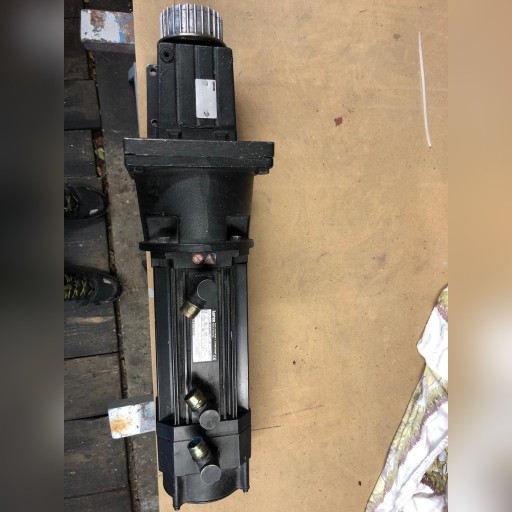 Zdjęcie oferty: Servo napęd lenze 2,2 kw (servo motor)