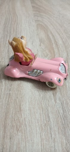 Zdjęcie oferty: Samochód w którym jedzie miss Piggi 