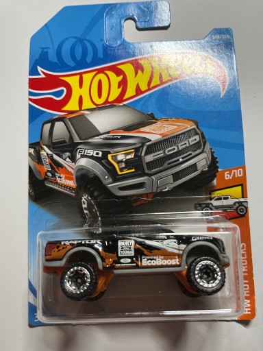 Zdjęcie oferty: Hot Wheels 17 Ford F-150 raptor - FJY54