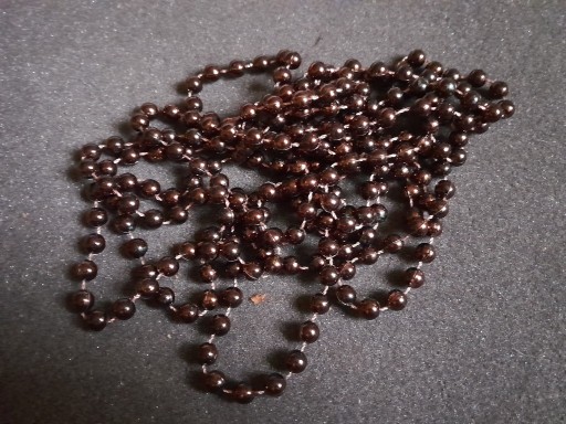 Zdjęcie oferty: Girlanda perłowa kolor czekoladowy 2,7 m