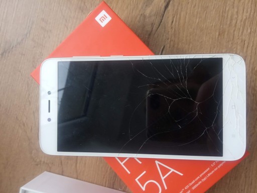 Zdjęcie oferty: telefon Xaomi Redmi 5A