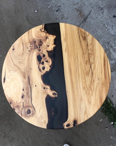Zdjęcie oferty: stół z żywicy epoksydowej i drewna