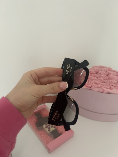 Zdjęcie oferty: Okulary Fendi przeciwsłoneczne 