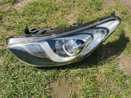 Zdjęcie oferty: Lampa xenon i30 Led 92101-A6000