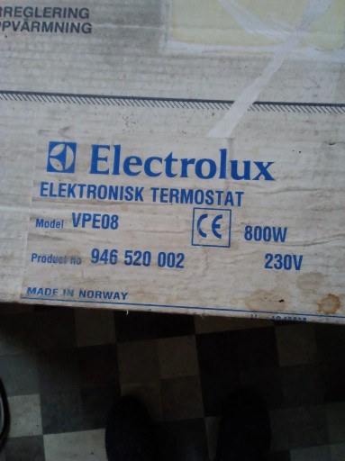 Zdjęcie oferty: Grzejnik konwektor ELEKTROLUX 230V/800W