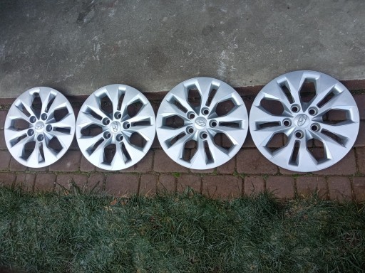 Zdjęcie oferty: Kołpaki 15" Hyundai i30 5x114,3 jak nowe