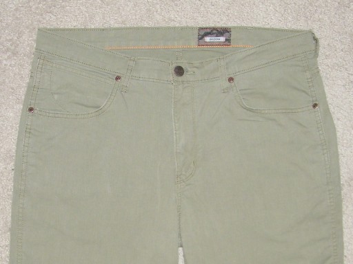 Zdjęcie oferty: WRANGLER ARIZONA - SPODNIE JEANSY - rozm 36/32 - JAK NÓWKI !!! 