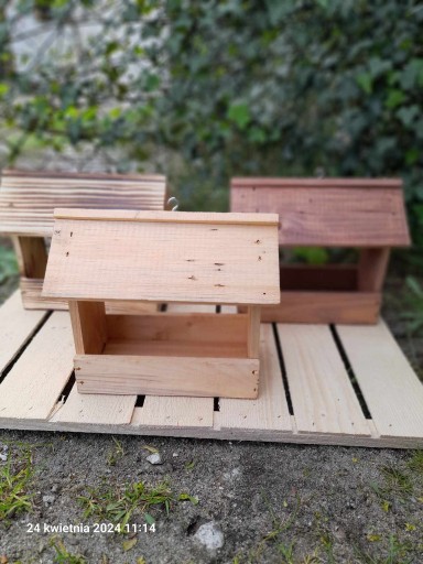 Zdjęcie oferty: Drewniany  Karmnik dla ptaków