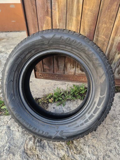 Zdjęcie oferty: Opona Goodyear Ultragrip 9 rocznik 15