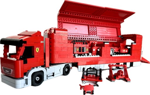 Zdjęcie oferty: LEGO Racers 8654 Scuderia Ferrari Truck 