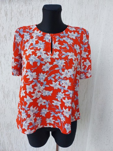 Zdjęcie oferty: Bluzeczka w kwiaty roz M/L. 