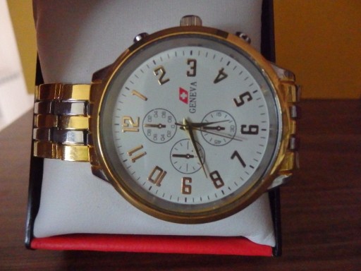 Zdjęcie oferty: Zegarek Geneva w opakowaniu